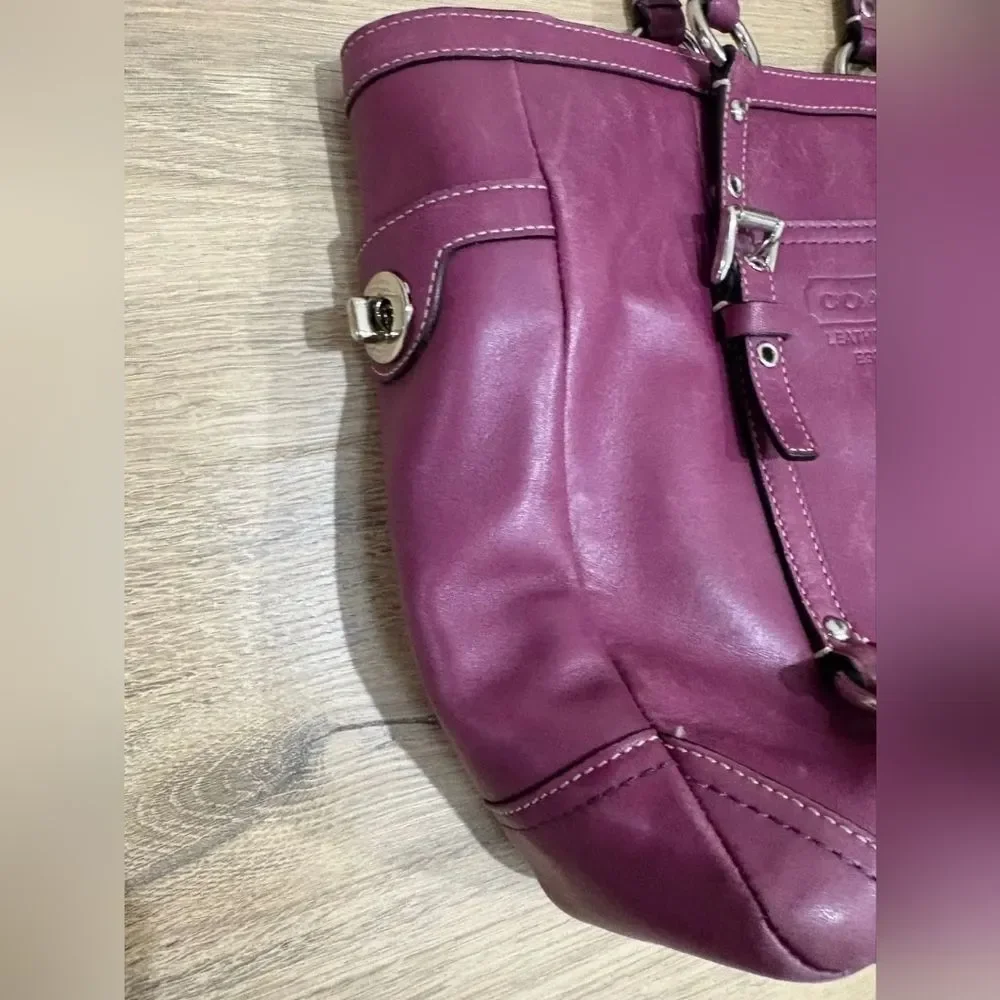 Coach Vintage Soho East West Gallery Magenta Purple Pink Leather Tote Bag Purse